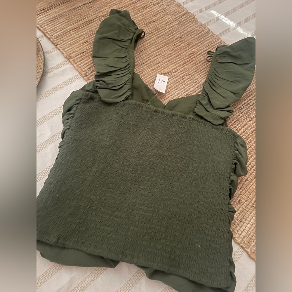 Gap Rouched Top -NWT - Picture 4 of 8
